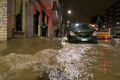 В Милане река Севезо вышла из берегов и затопила улицы города