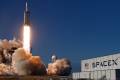 Falcon Heavy доставит на Луну луноход для поисков залежей льда
