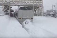 ВІДЕО. Рекордні снігопади у Японії