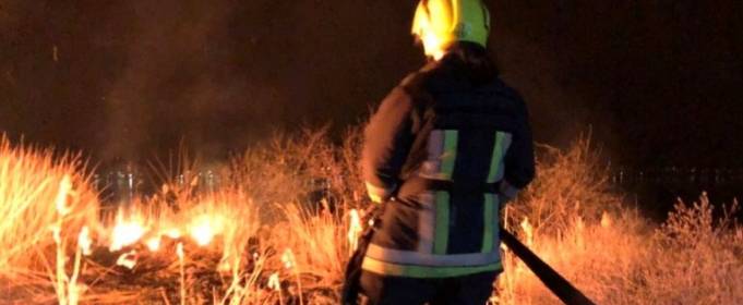 У Херсонській області спека спричинила пожежі У Херсонській області спека спричинила пожежі