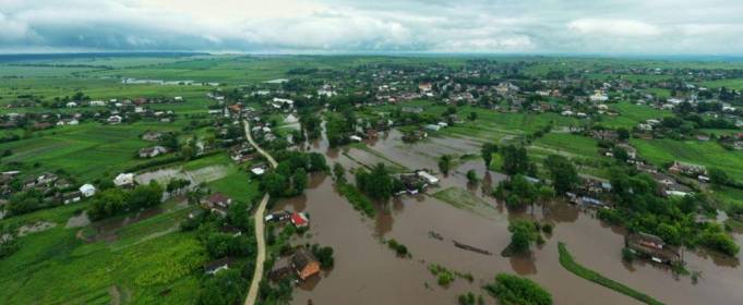 У Чернівецькій області залишаються підтопленими п'ять населених пунктів У Чернівецькій області залишаються підтопленими п'ять населених пунктів