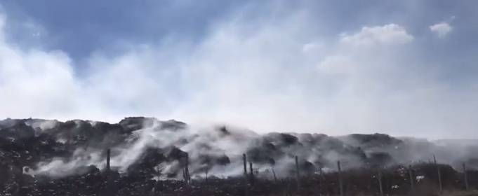 У Сєвєродонецьку загорівся полігон твердих побутових відходів У Сєвєродонецьку загорівся полігон твердих побутових відходів