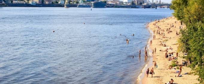 На більшості пляжів Києва знову можна купатися На більшості пляжів Києва знову можна купатися