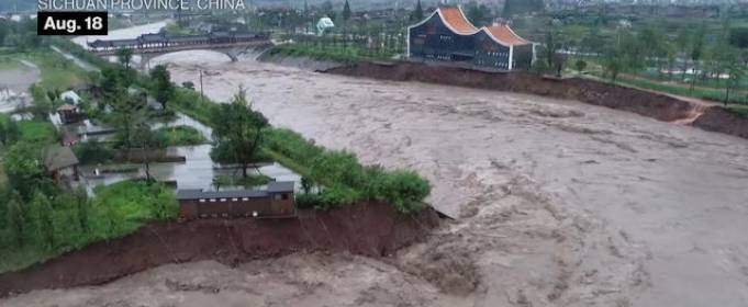 ВІДЕО. Моторошні кадри повені в Китаї 2020 року ВІДЕО. Моторошні кадри повені в Китаї 2020 року
