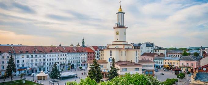 В Ивано-Франковске продлили летние каникулы для школьников В Ивано-Франковске продлили летние каникулы для школьников