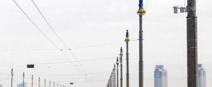 На в'їздах до Києва і в центрі міста встановили дорожні метеостанції На в'їздах до Києва і в центрі міста встановили дорожні метеостанції