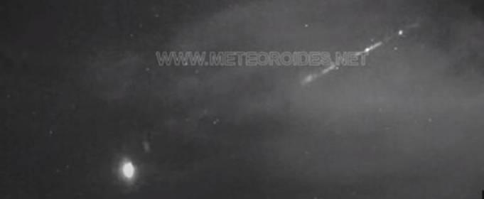 В Іспанії спостерігали падіння метеорита В Іспанії спостерігали падіння метеорита