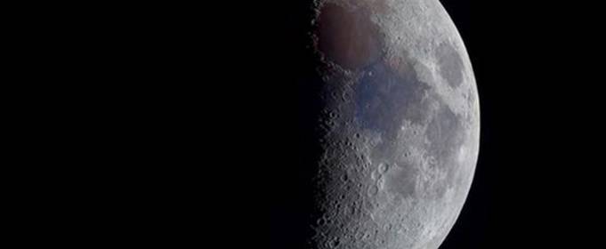 На видимій з Землі частині Місяця вперше виявлені сліди води На видимій з Землі частині Місяця вперше виявлені сліди води