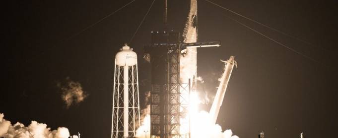 SpaceX запустила пилотируемый корабль Crew Dragon на орбиту SpaceX запустила пилотируемый корабль Crew Dragon на орбиту