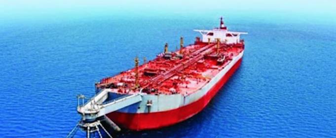 У Червоному морі іржавіє танкер з мільйоном барелів нафти У Червоному морі іржавіє танкер з мільйоном барелів нафти