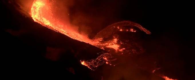 На Гавайах началось извержение вулкана Килауэа На Гавайах началось извержение вулкана Килауэа