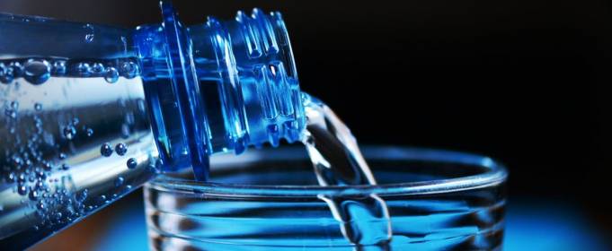 В Украине исчезает питьевая вода В Украине исчезает питьевая вода