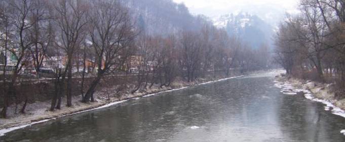 В Западной Украине из-за дождей ожидается подъем уровня воды в реках В Западной Украине из-за дождей ожидается подъем уровня воды в реках