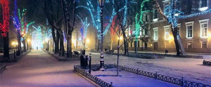В Украину пришла настоящая зима: Одессу и Запорожье засыпало снегом. Фото В Украину пришла настоящая зима: Одессу и Запорожье засыпало снегом. Фото