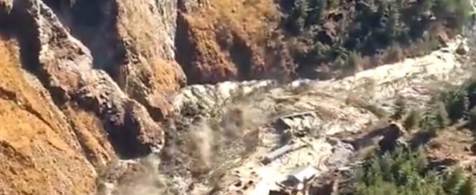 ВІДЕО. Сход льодовика і руйнування дамби в Індії ВІДЕО. Сход льодовика і руйнування дамби в Індії