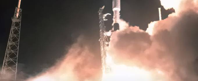 Запуск Falcon 9 затьмарився невдалою посадкою першого ступеня ракети Запуск Falcon 9 затьмарився невдалою посадкою першого ступеня ракети