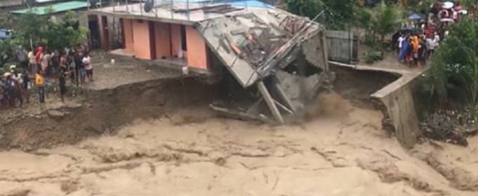 ВІДЕО. Індонезія сильно постраждала від потужної повені ВІДЕО. Індонезія сильно постраждала від потужної повені
