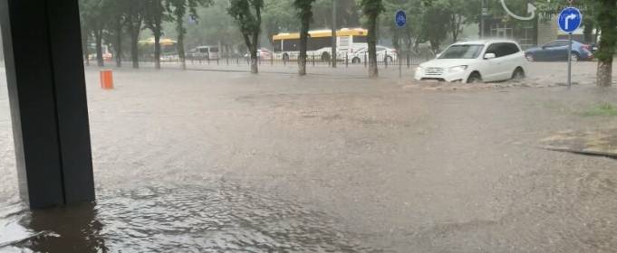 Маріуполь вдруге за тиждень затопило Маріуполь вдруге за тиждень затопило