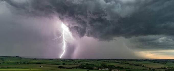 В Україні оголошено штормове попередження В Україні оголошено штормове попередження