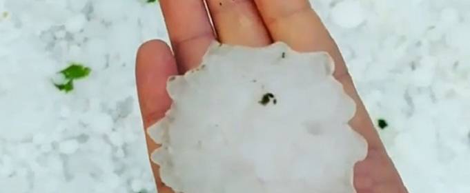 На Краснодар обрушился гигантский град. Видео На Краснодар обрушился гигантский град. Видео