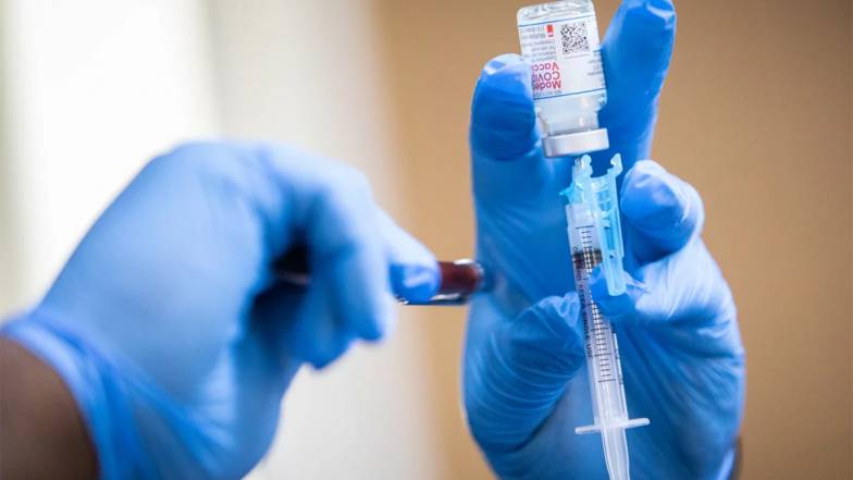 Moderna просит FDA одобрить вакцину от COVID-19 для детей до 6 лет Moderna просит FDA одобрить вакцину от COVID-19 для детей до 6 лет