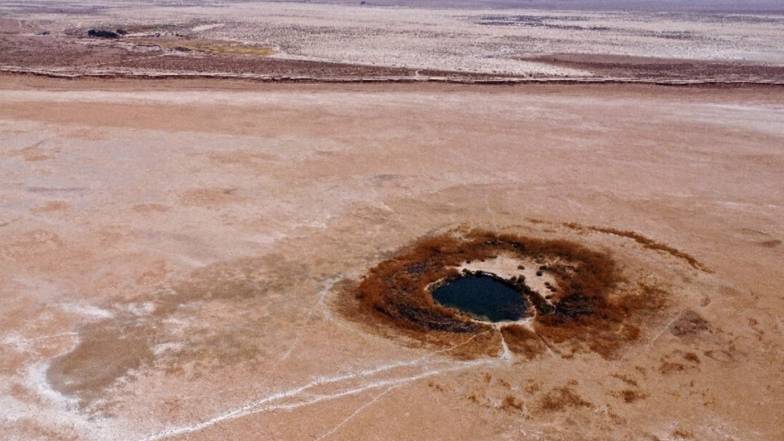 Відоме іракське озеро Сава висохло через зміну клімату Відоме іракське озеро Сава висохло через зміну клімату