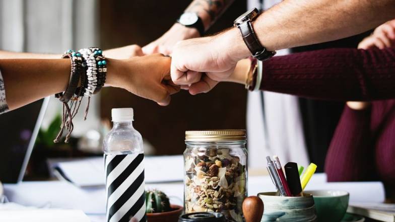 Najwierniejsi przyjaciele: trzy znaki Zodiaku, dla których przyjaźń jest najważniejsza Najwierniejsi przyjaciele: trzy znaki Zodiaku, dla których przyjaźń jest najważniejsza