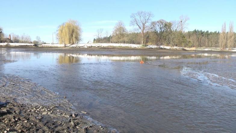 ВІДЕО. У Київської області оголошено ІІ рівень небезпеки через затоплення заплавних територій ВІДЕО. У Київської області оголошено ІІ рівень небезпеки через затоплення заплавних територій