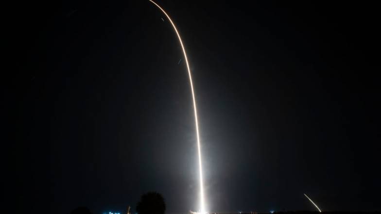 Ракети SpaceX створюють червоні полярні сяйва, пробиваючи дірки в іоносфері Ракети SpaceX створюють червоні полярні сяйва, пробиваючи дірки в іоносфері