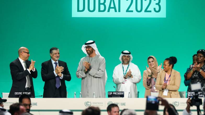 Климатическая конференция COP28: 200 стран согласились отказаться от ископаемого топлива Климатическая конференция COP28: 200 стран согласились отказаться от ископаемого топлива
