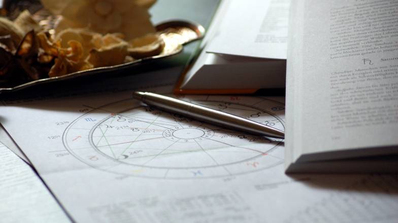 Horoscop general al săptămânii: ce îi așteaptă pe fiecare semn Zodiacal în perioada 18-25 decembrie Horoscop general al săptămânii: ce îi așteaptă pe fiecare semn Zodiacal în perioada 18-25 decembrie