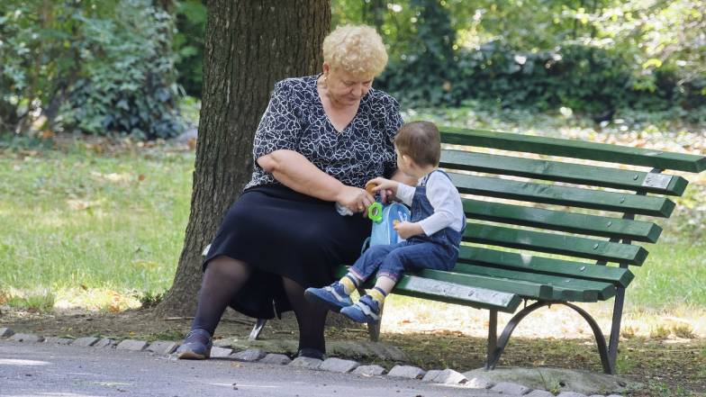 Nepoții le adoră: astrologi au numit cele mai bune bunici dintre semnele Zodiacale Nepoții le adoră: astrologi au numit cele mai bune bunici dintre semnele Zodiacale
