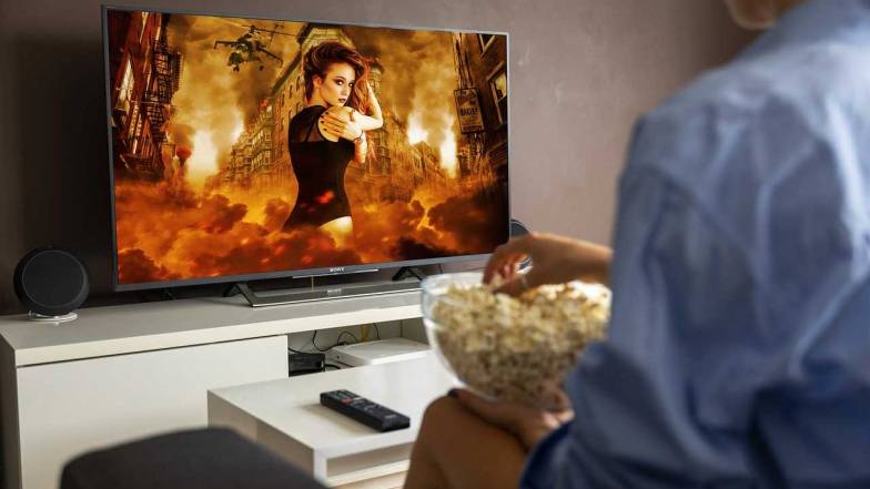 Trei semne Zodiacale care nu se pot despărți de televizor Trei semne Zodiacale care nu se pot despărți de televizor