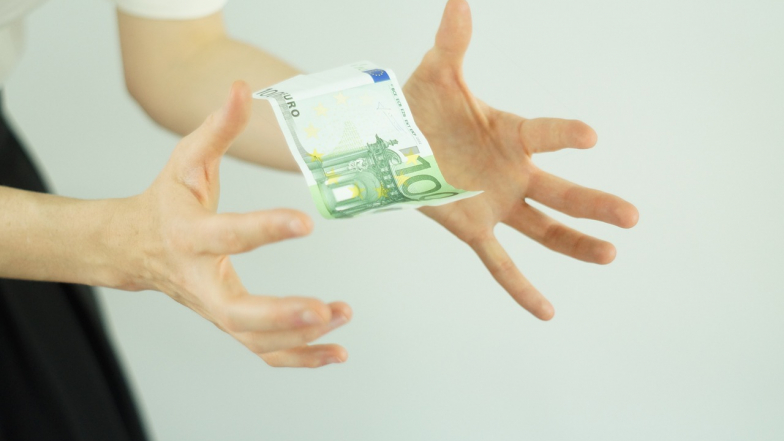 3 semne Zodiacale care se vor confrunta cu provocări financiare 3 semne Zodiacale care se vor confrunta cu provocări financiare