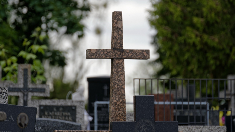 Чи можна за життя вибирати собі місце для поховання на кладовищі? Відповідає священник Чи можна за життя вибирати собі місце для поховання на кладовищі? Відповідає священник