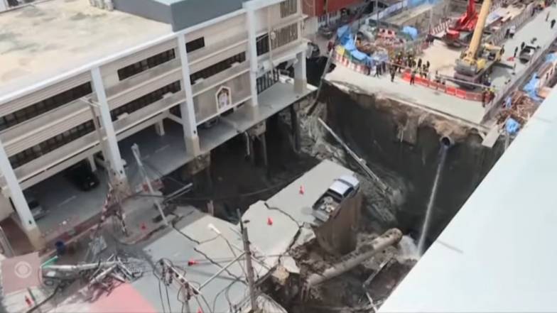 ВИДЕО. Огромный провал посреди дороги в столице Таиланда